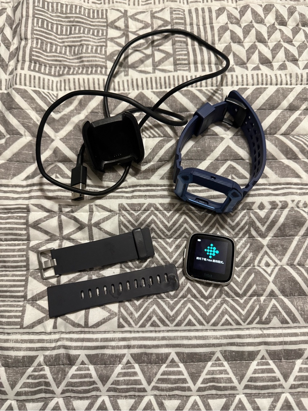 fitbit Versa Lite Silver Smartwatch with Extra Black Bands and Charger